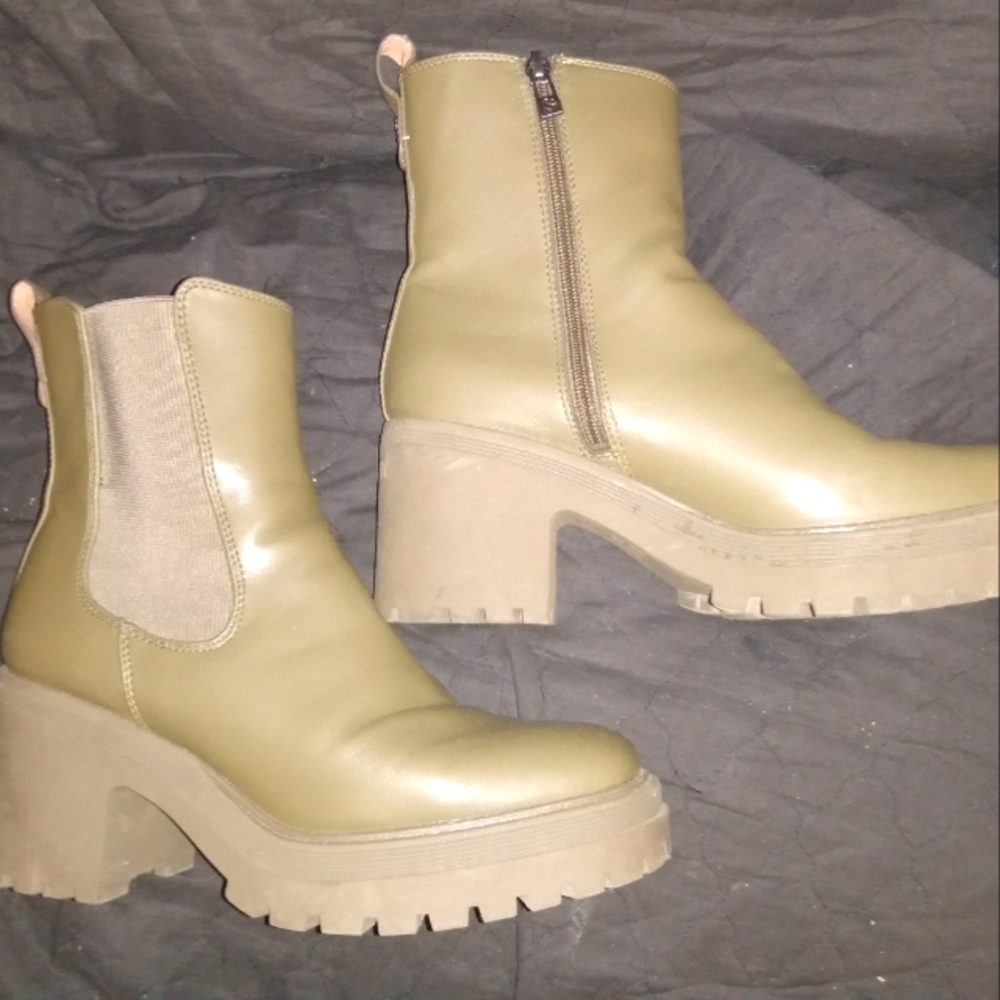 New "Sam & Libby" Camilla Chunk Heeled Ankle Boots